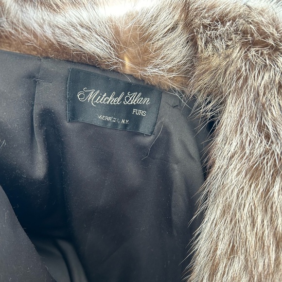 Authentic raccoon vintage Mitchel Alan fur coat - Picture 3 of 4